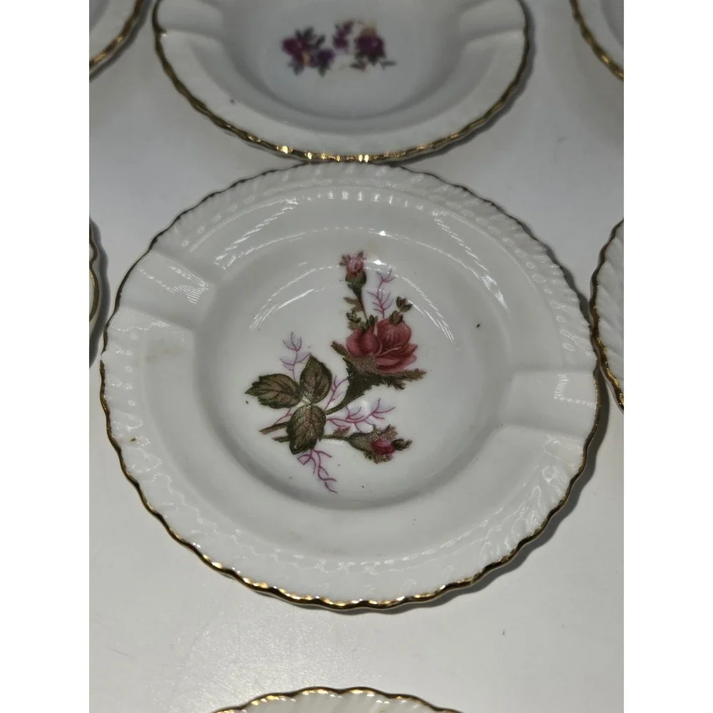 Vintage‎ Set of 7 Porcelain Floral Ashtrays Gold Trim Japan